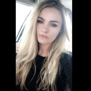 Meet your Posher, Becky